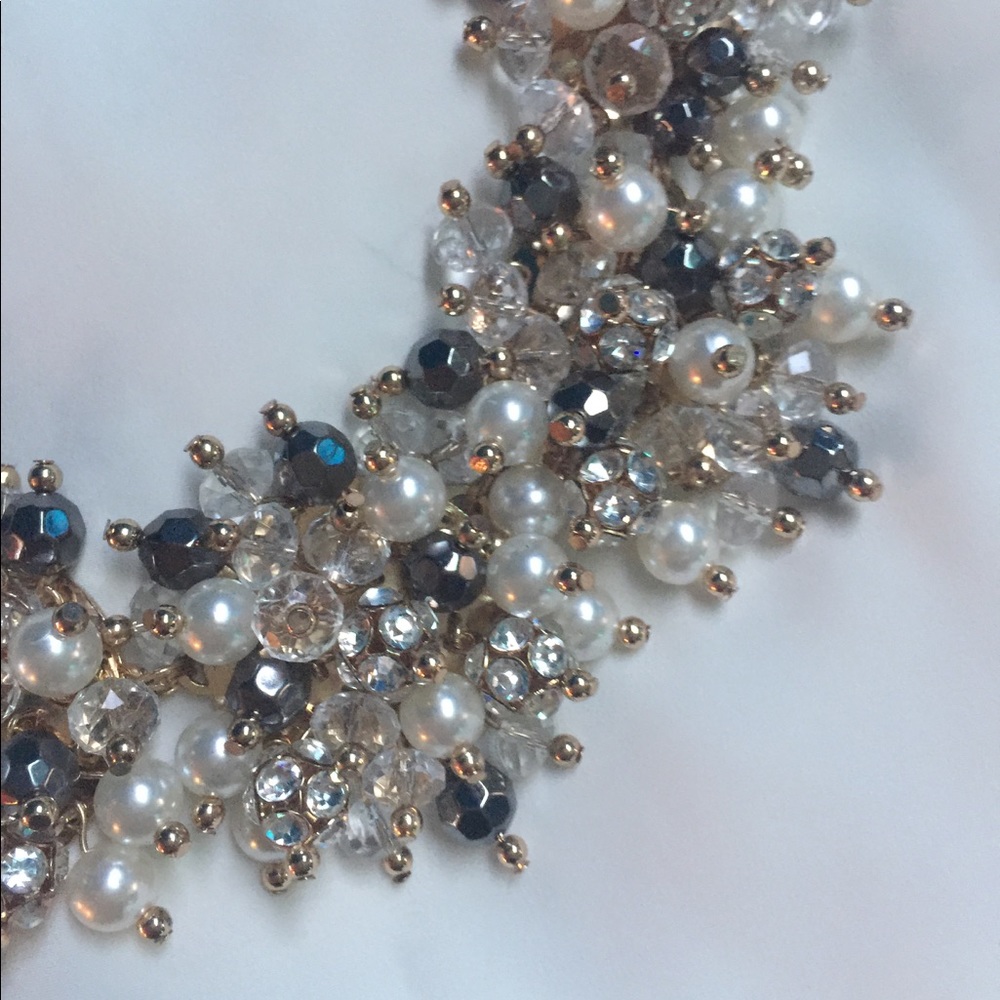 Statement Necklace - Picture 2 of 4